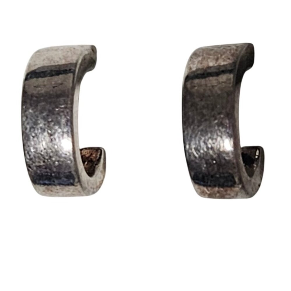 Elegant Small Silver Tone Hoop Earrings Classic Minimalist Fashion Jewelry Women